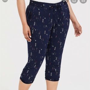 Torrid Capri Joggers Size 1.